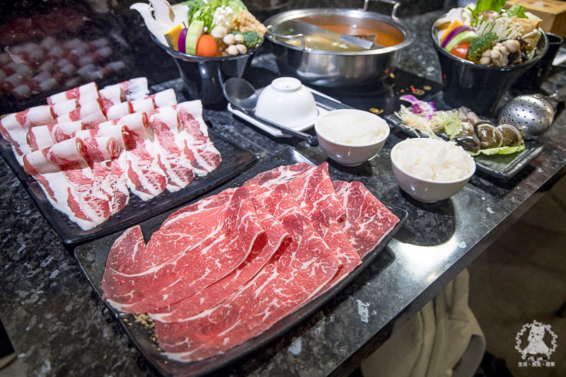 [食記] 台北信義永春 小鮮肉涮涮屋(火鍋、海鮮