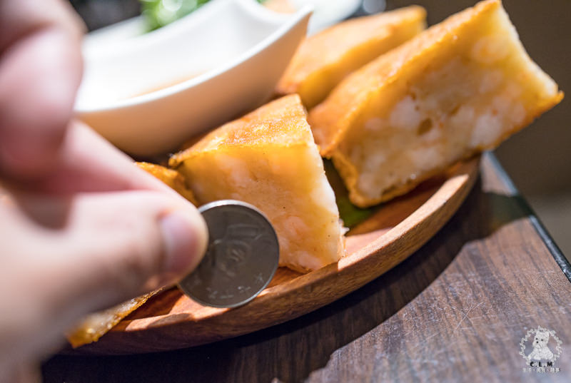 [食記] 台北中正北車 泰獅泰式料理(月亮蝦餅超厚