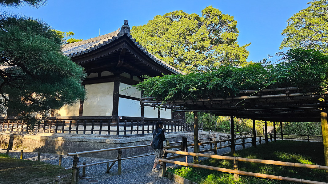 平等院、宇治上神社、宇治神社、源氏物語博物館、星巴克平等院表參道店及宇治站週邊一日遊|日本京都宇治景點遊記 - 第91張圖