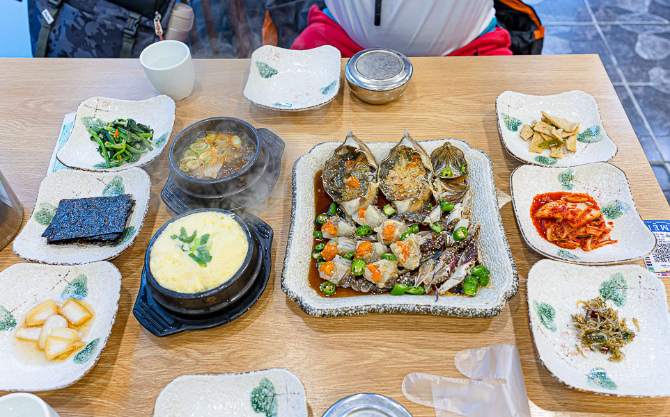 新津島醬蟹 신진도간장게장|韓國首爾弘大美食食記|蟹膏滿滿醬蟹新鮮可口跟本是偷飯賊的必吃美食,離捷運站近不太需要排隊好吃推薦 - 第6張圖