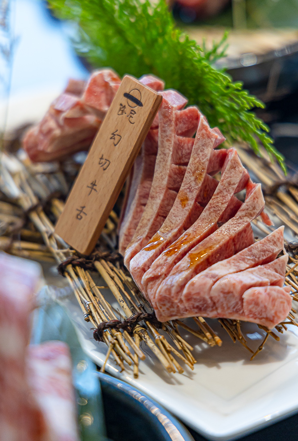 一修尼和牛炭火燒肉|桃園美食食記|精緻單點和牛燒肉,A5日本和牛、幻切牛舌、紅酒牛小排好吃推薦,近中路、藝文特區,好停車餐廳 - 第39張圖