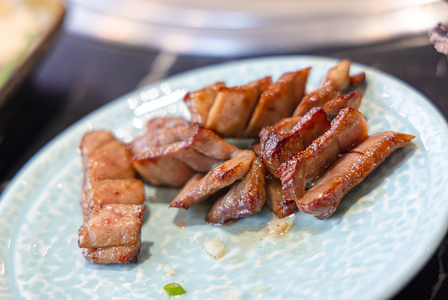 一修尼和牛炭火燒肉|桃園美食食記|精緻單點和牛燒肉,A5日本和牛、幻切牛舌、紅酒牛小排好吃推薦,近中路、藝文特區,好停車餐廳 - 第43張圖