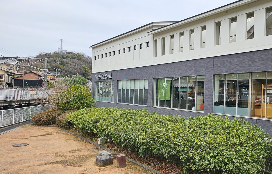 【日本小田原】鈴廣かまぼこの里魚板板前料理及伴手禮博物館-風祭魚板主題超市 - 第2張圖