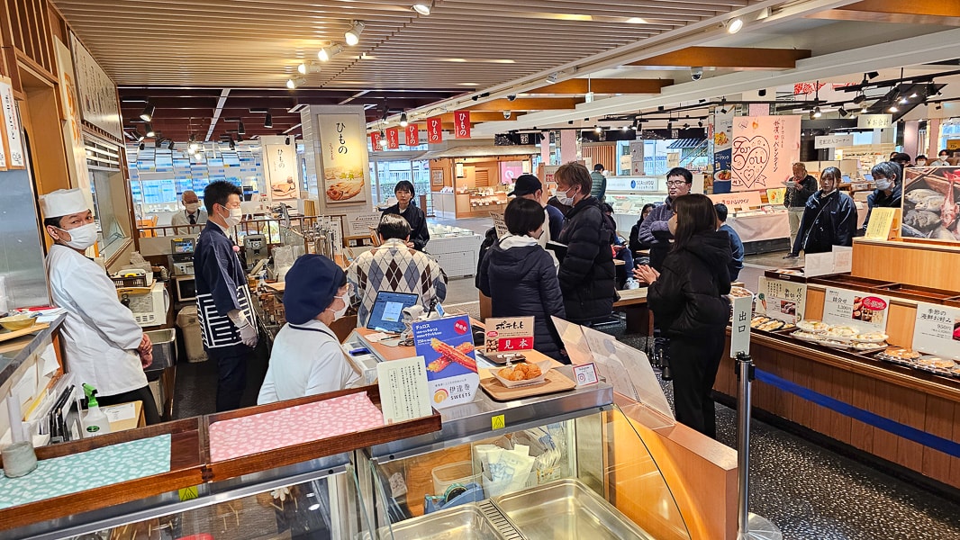 【日本小田原】鈴廣かまぼこの里魚板板前料理及伴手禮博物館-風祭魚板主題超市 - 第32張圖