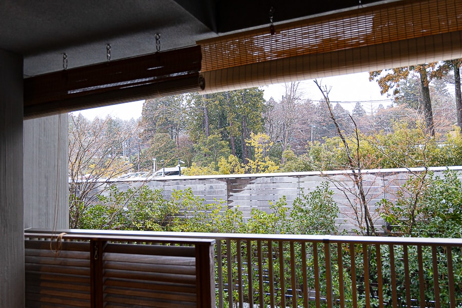 【日本箱根】蘆之湖花織旅館|休閒雙床露天浴池房一泊二食自助BUFFET晚餐早餐,溫泉旅館住宿推薦 - 第56張圖