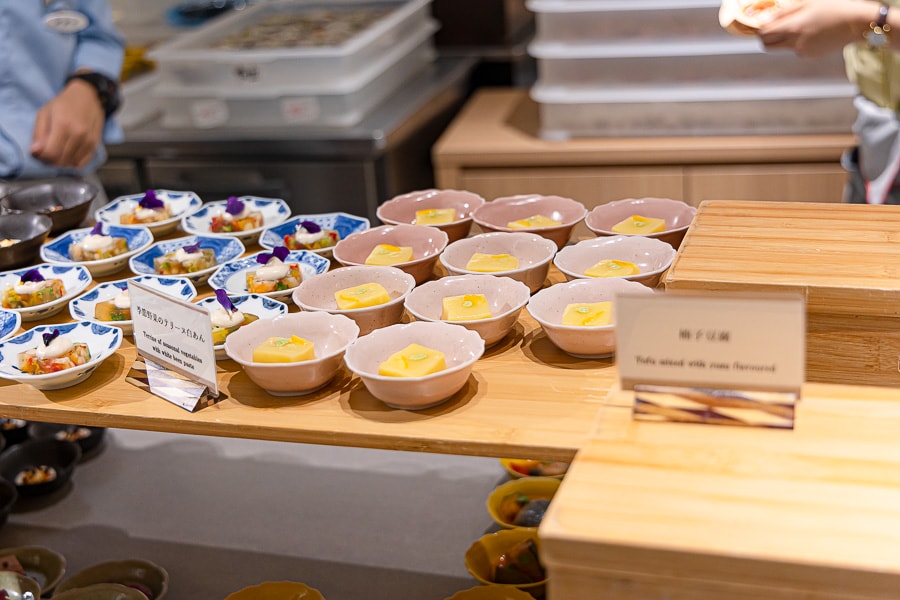 【日本箱根】蘆之湖花織旅館|一泊二食自助BUFFET晚餐、早餐吃到飽餐飲篇,樣式多元口味精緻好吃推薦 - 第29張圖