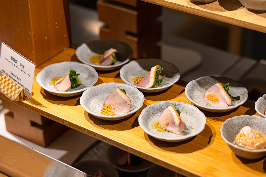 【日本箱根】蘆之湖花織旅館|一泊二食自助BUFFET晚餐、早餐吃到飽餐飲篇,樣式多元口味精緻好吃推薦 - 第35張圖