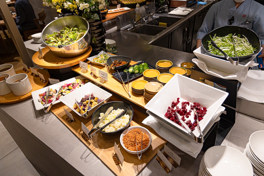【日本箱根】蘆之湖花織旅館|一泊二食自助BUFFET晚餐、早餐吃到飽餐飲篇,樣式多元口味精緻好吃推薦 - 第37張圖