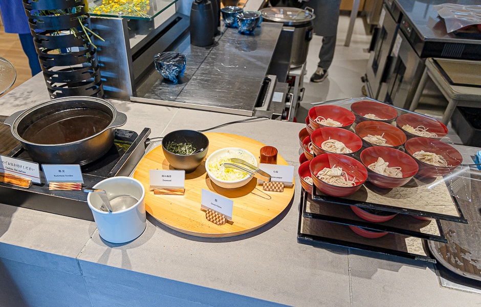 【日本箱根】蘆之湖花織旅館|一泊二食自助BUFFET晚餐、早餐吃到飽餐飲篇,樣式多元口味精緻好吃推薦 - 第80張圖