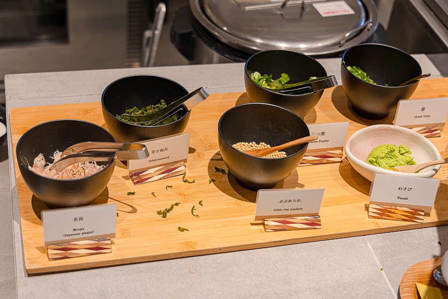 【日本箱根】蘆之湖花織旅館|一泊二食自助BUFFET晚餐、早餐吃到飽餐飲篇,樣式多元口味精緻好吃推薦 - 第82張圖