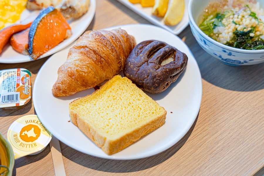 【日本箱根】蘆之湖花織旅館|一泊二食自助BUFFET晚餐、早餐吃到飽餐飲篇,樣式多元口味精緻好吃推薦 - 第100張圖