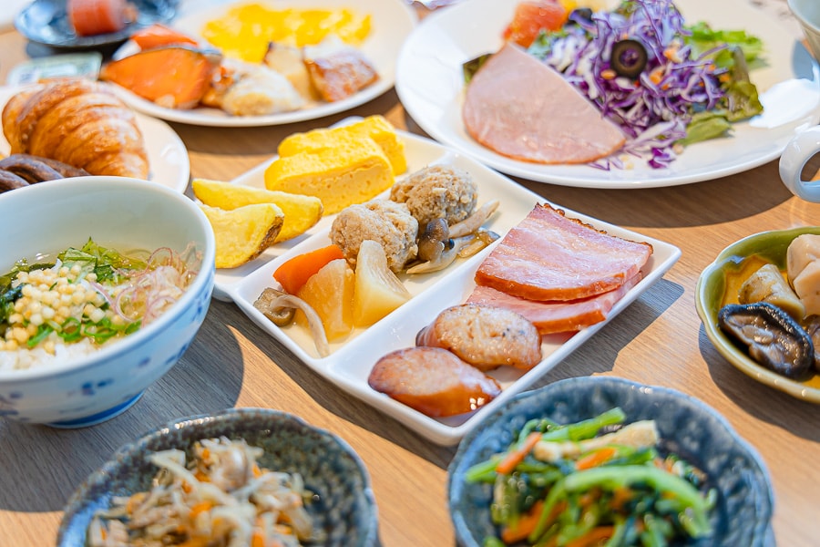 【日本箱根】蘆之湖花織旅館|一泊二食自助BUFFET晚餐、早餐吃到飽餐飲篇,樣式多元口味精緻好吃推薦 - 第103張圖