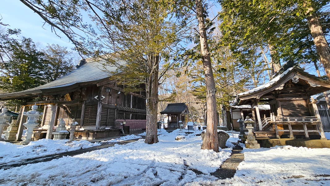 【日本山梨】忍野八海|富士山融雪湧泉池景,觀光客知名景點推薦 - 第39張圖