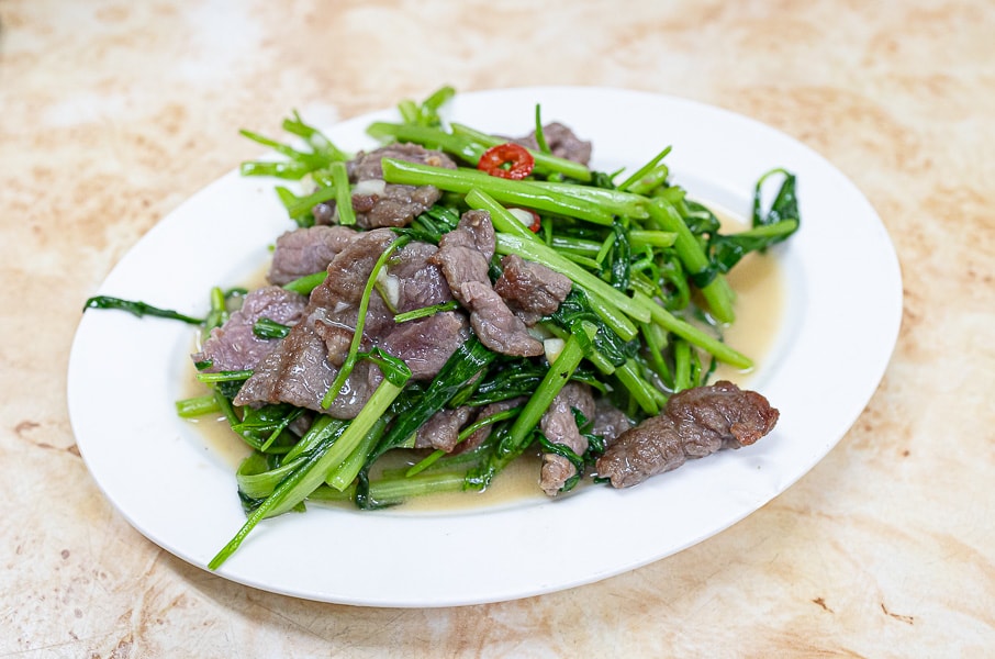 【台北中山】吳師大眾飯店|六條通內極為平價又好吃的台式熱炒,推薦麻油腰子、炒牛肉、炒三鮮及蚵仔湯 - 第10張圖