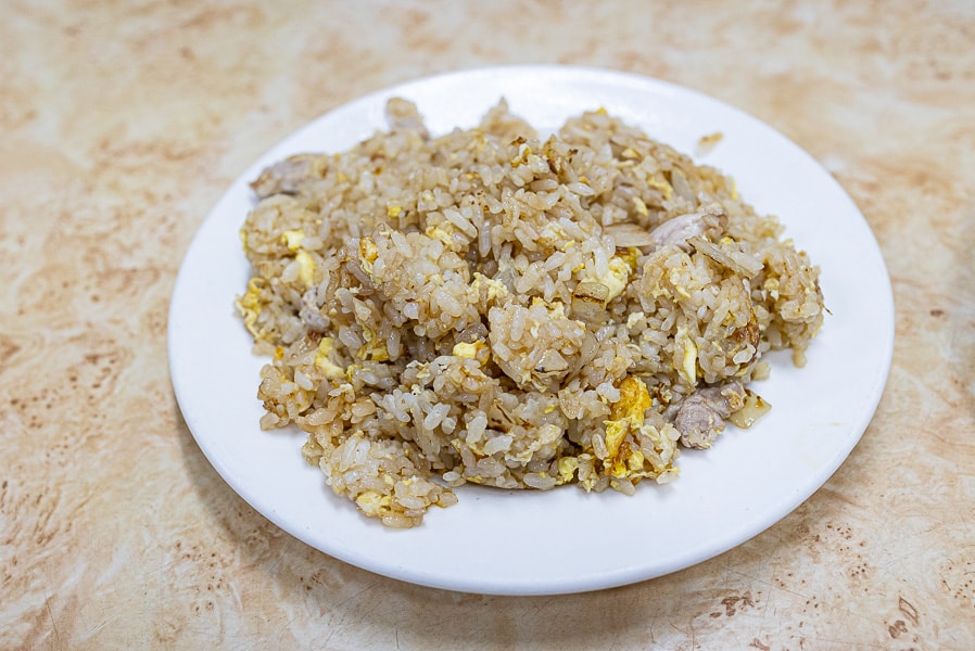 【台北中山】吳師大眾飯店|六條通內極為平價又好吃的台式熱炒,推薦麻油腰子、炒牛肉、炒三鮮及蚵仔湯 - 第16張圖
