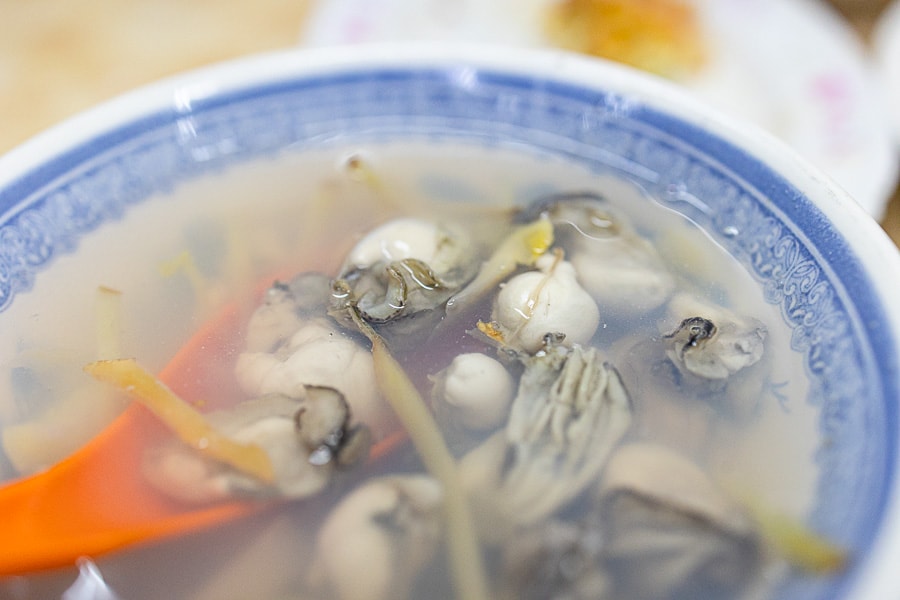 【台北中山】吳師大眾飯店|六條通內極為平價又好吃的台式熱炒,推薦麻油腰子、炒牛肉、炒三鮮及蚵仔湯 - 第20張圖