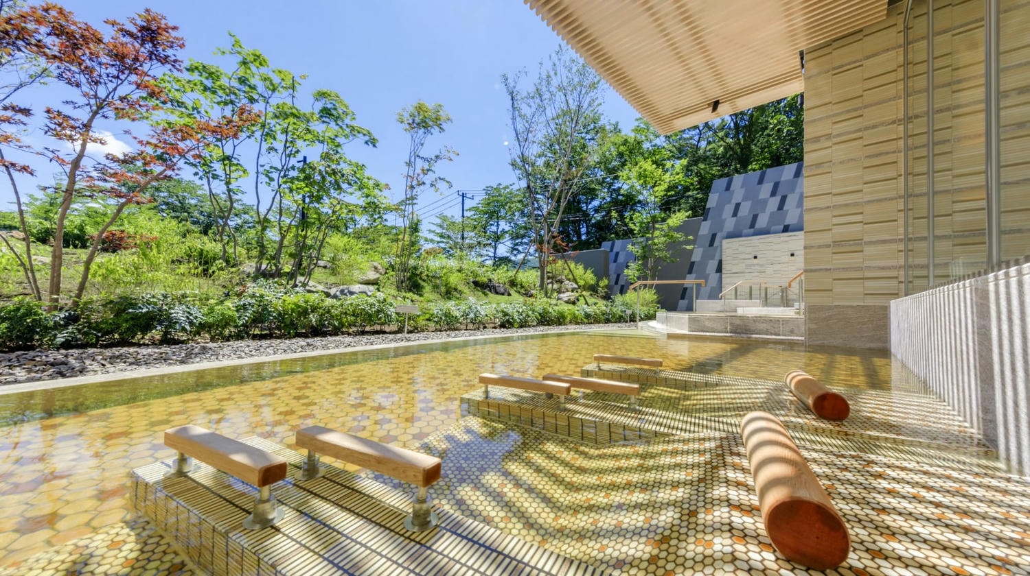 【日本箱根】蘆之湖花織旅館|休閒雙床露天浴池房一泊二食自助BUFFET晚餐早餐,溫泉旅館住宿推薦 - 第36張圖