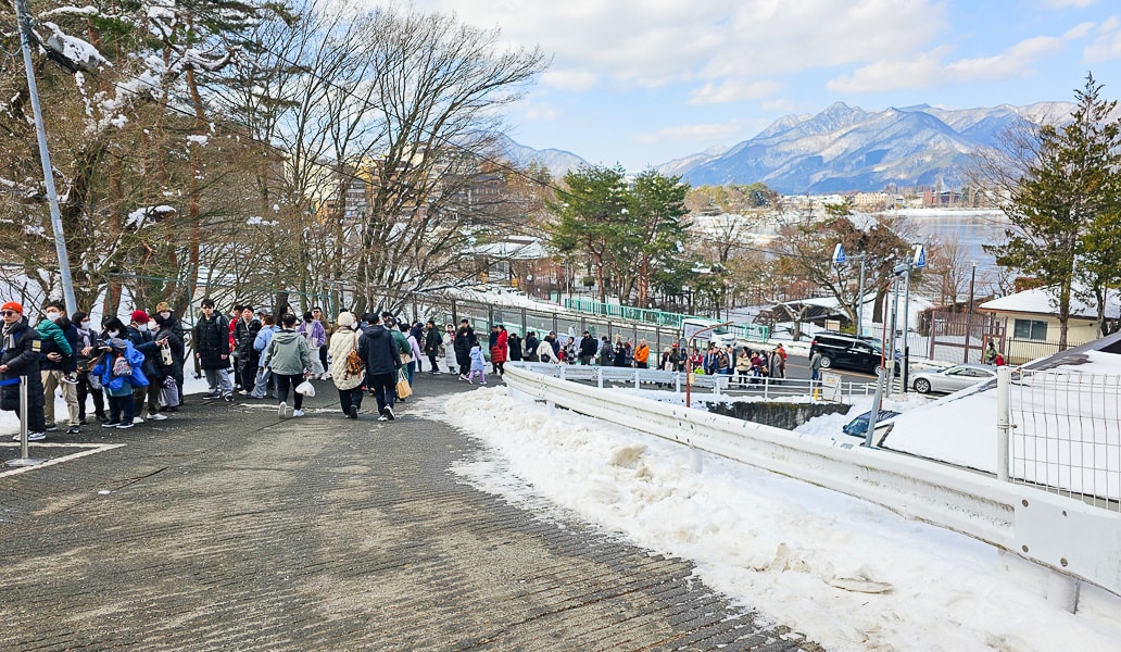 【日本山梨】河口湖 富士山纜車|觀光客必去推薦天上山公園,景色超美還有網美盪鞦韆拍美照 - 第48張圖