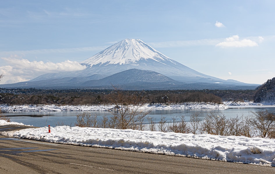 【日本山梨】富士五湖開車自駕旅遊|河口湖、西湖、精進湖、本栖湖,自駕一圈富士山雪景看到飽 - 第18張圖