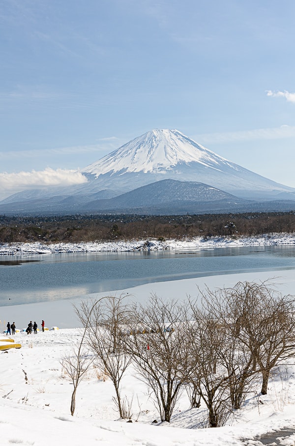 【日本山梨】富士五湖開車自駕旅遊|河口湖、西湖、精進湖、本栖湖,自駕一圈富士山雪景看到飽 - 第27張圖
