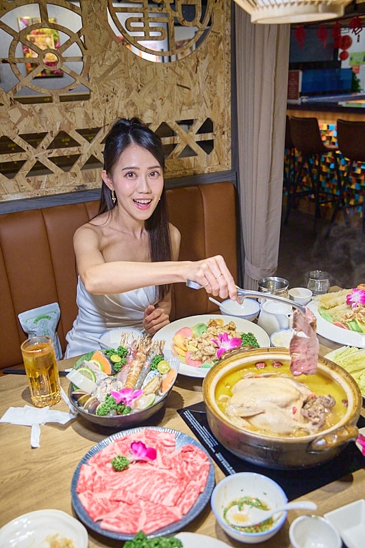 【台北中山】星曜雞湯|全雞熬煮金黃雞湯火鍋,台北特色鍋物必吃推薦,每月主題日超HIGH,新推出商業午餐個人獨享鍋雞湯 - 第89張圖