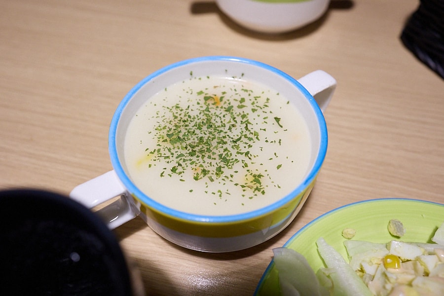 【台北信義】全家人牛排|隱藏在臨江街夜市巷弄的平價原肉肉塊牛排 - 第4張圖