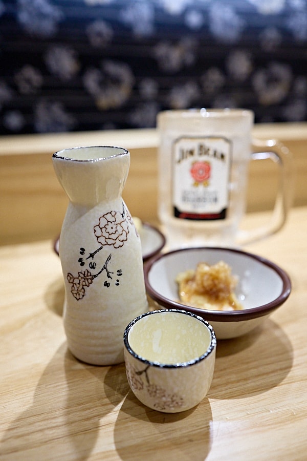 【新北三重】神居居酒屋|巷弄裡的深夜食堂日本酒種類多元,推薦牛腸鍋、炸鮟鱇魚、鮪魚醬油漬、明太子玉子燒 - 第17張圖