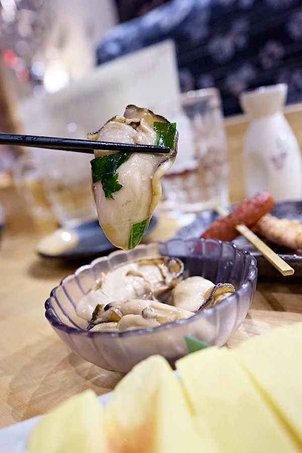 【新北三重】神居居酒屋|巷弄裡的深夜食堂日本酒種類多元,推薦牛腸鍋、炸鮟鱇魚、鮪魚醬油漬、明太子玉子燒 - 第40張圖