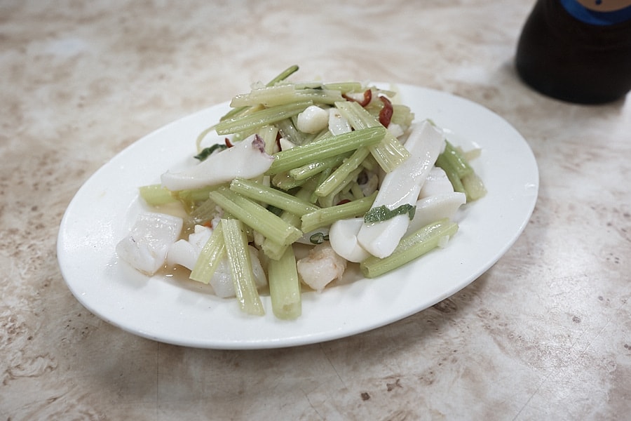 【台北中山】吳師大眾飯店|六條通平價好吃台式熱炒,推薦麻油腰子炒牛肉炒三鮮及蚵仔湯(二訪心得) - 第24張圖