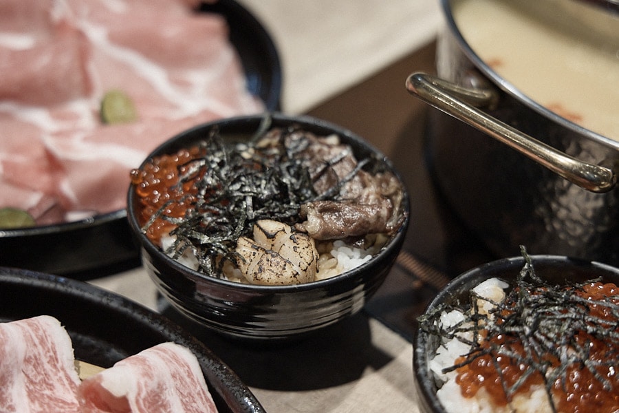 【台北松山】深紅汕頭鍋物台北民權店|牛奶貝吃到飽浮誇系海鮮火鍋限定活動,黃金花膠雞湯及火燒麻辣鍋湯底推薦 - 第17張圖