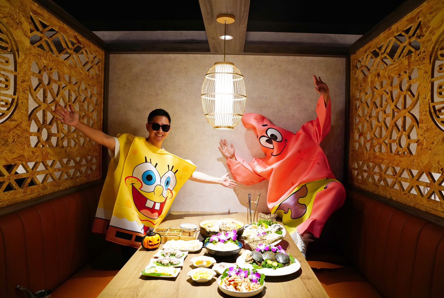 【台北中山】星曜雞湯|全雞金黃雞湯火鍋,台北特色鍋物必吃推薦,每月主題日超HIGH,新菜色秋蟹肥美嗆蟹特別,另有商業午餐套餐 - 第7張圖