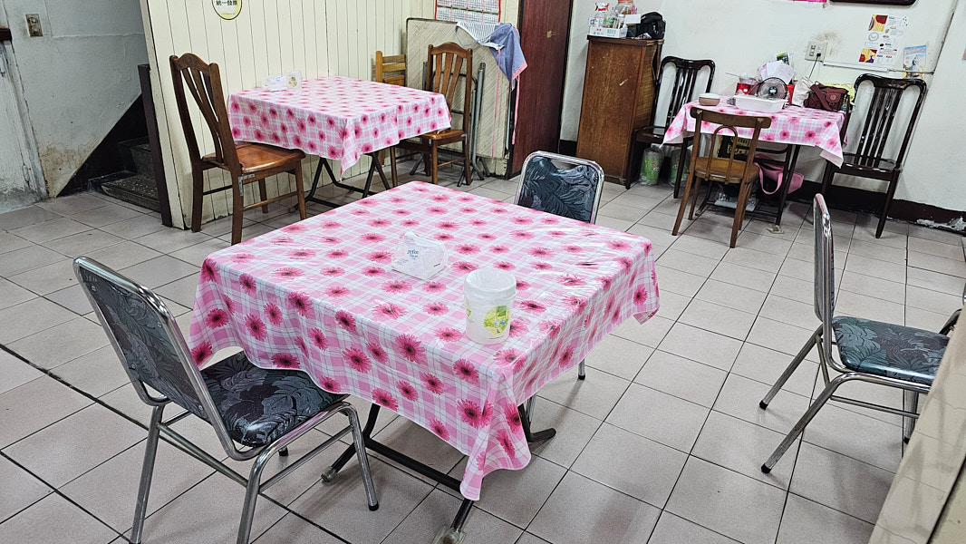 【台中北區】小山西館|傳統北方麵食小餐館,平價好滋味的寶藏隱藏美食,近中清路與天津商圈,推腊牛肉、糖醋里肌、木須炒麵 - 第4張圖