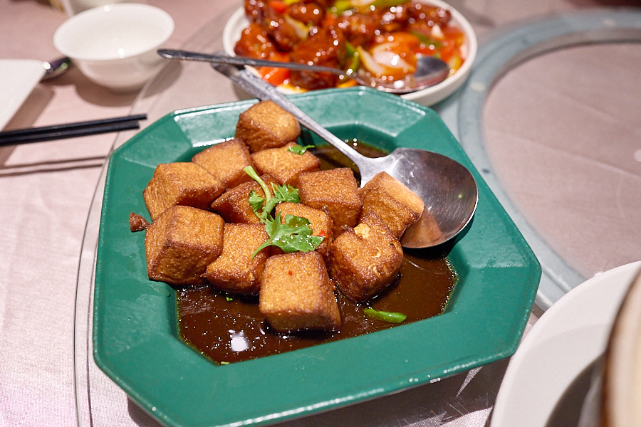 【新北新店】蘇杭365裕隆城|期間限定45樣菜色吃到飽,招牌東坡肉、清蒸鱸魚必點,六人更送神仙雞湯必喝 - 第15張圖