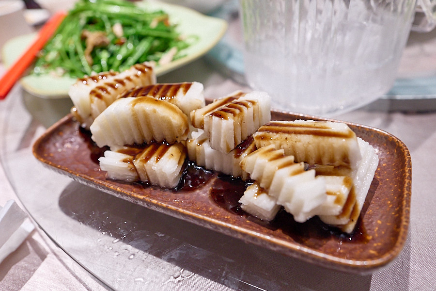 【新北新店】蘇杭365裕隆城|期間限定45樣菜色吃到飽,招牌東坡肉、清蒸鱸魚必點,六人更送神仙雞湯必喝 - 第37張圖
