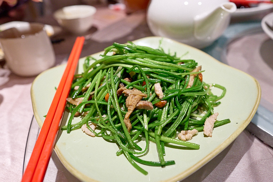 【新北新店】蘇杭365裕隆城|期間限定45樣菜色吃到飽,招牌東坡肉、清蒸鱸魚必點,六人更送神仙雞湯必喝 - 第38張圖
