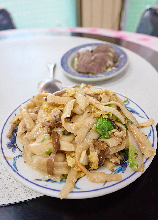【台中北區】小山西館|傳統北方麵食小餐館,平價好滋味的寶藏隱藏美食,近中清路與天津商圈,推腊牛肉、糖醋里肌、木須炒麵 - 第15張圖