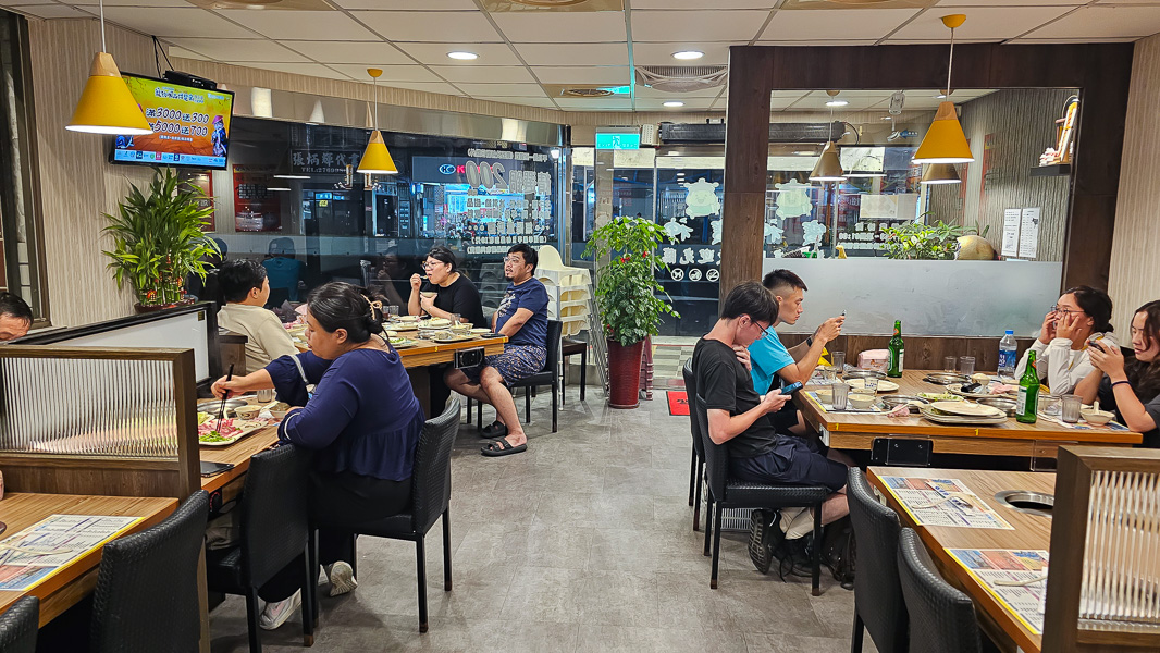 【台北信義】寶神日式涮涮鍋信義松隆店|200元起台北市區吃涮涮鍋,飯麵冰甜點飲料爆米花吃到飽 - 第2張圖