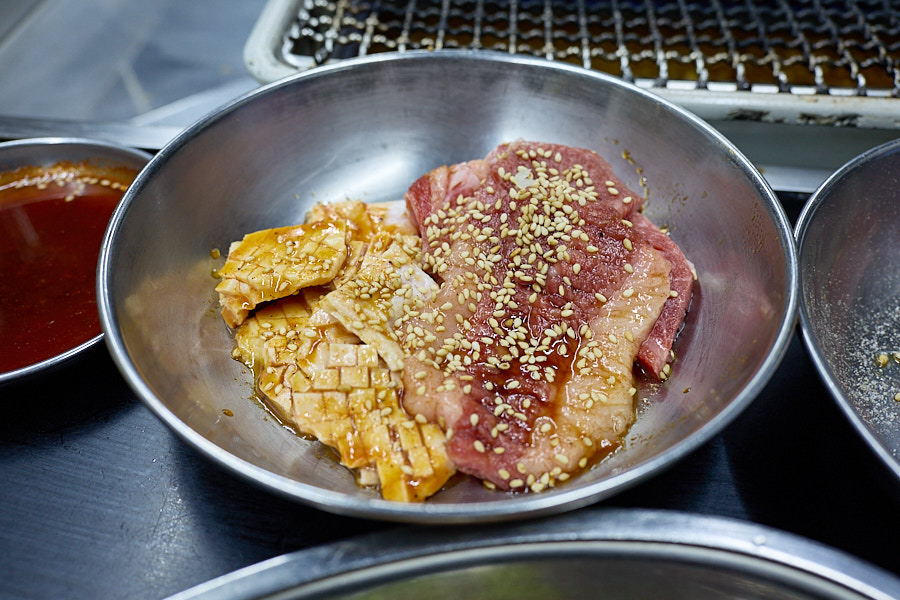 【日本大阪】焼肉ホルモン 空|鶴橋站週邊傳統平價日式燒肉,單價低單人友善也可以吃很多元 - 第13張圖