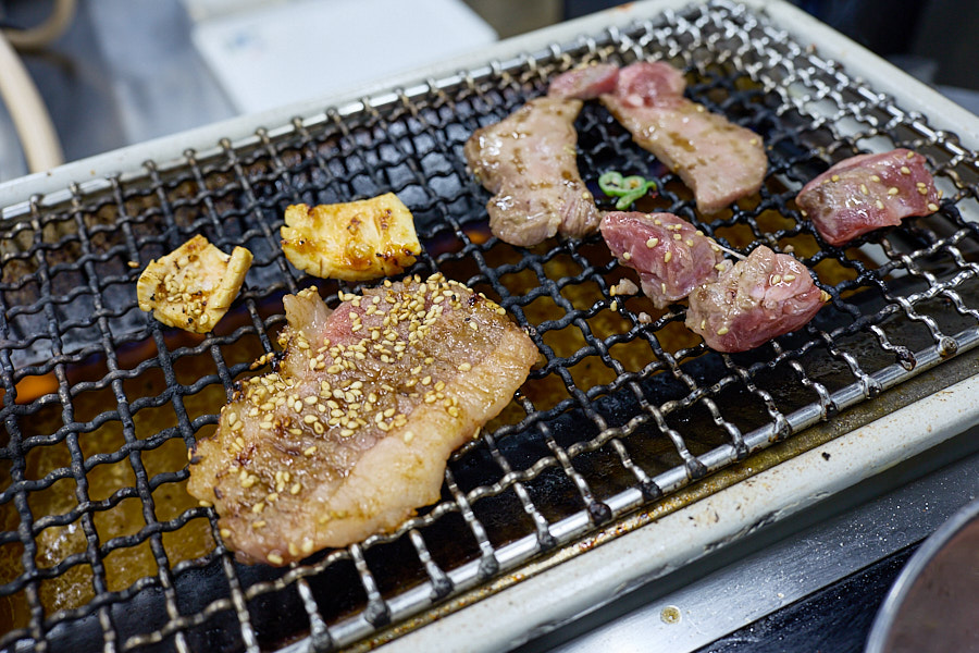 【日本大阪】焼肉ホルモン 空|鶴橋站週邊傳統平價日式燒肉,單價低單人友善也可以吃很多元 - 第15張圖