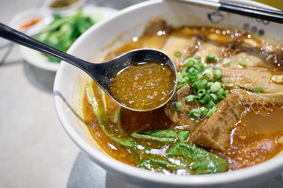 【台北信義】天東86牛肉麵永吉店|原汁藥膳湯頭、麻辣牛肉麵、紅油炒手好吃推薦,士林天母市政府站牛肉麵推薦 - 第18張圖
