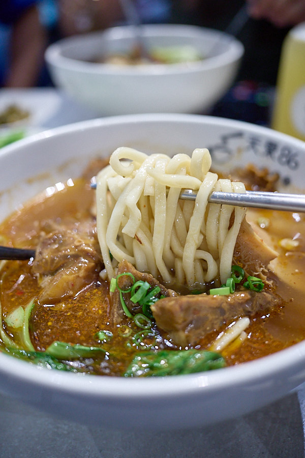 【台北信義】天東86牛肉麵永吉店|原汁藥膳湯頭、麻辣牛肉麵、紅油炒手好吃推薦,士林天母市政府站牛肉麵推薦 - 第19張圖