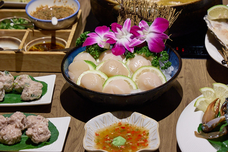 【台北中山】星曜雞湯|全雞金黃雞湯火鍋,台北特色鍋物必吃推薦,每月主題日超HIGH,新菜色秋蟹肥美嗆蟹特別,另有商業午餐套餐 - 第12張圖