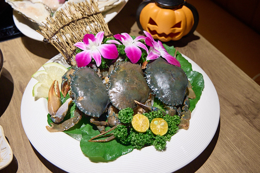 【台北中山】星曜雞湯|全雞金黃雞湯火鍋,台北特色鍋物必吃推薦,每月主題日超HIGH,新菜色秋蟹肥美嗆蟹特別,另有商業午餐套餐 - 第14張圖