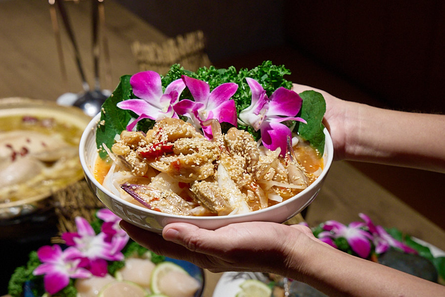 【台北中山】星曜雞湯|全雞金黃雞湯火鍋,台北特色鍋物必吃推薦,每月主題日超HIGH,新菜色秋蟹肥美嗆蟹特別,另有商業午餐套餐 - 第17張圖