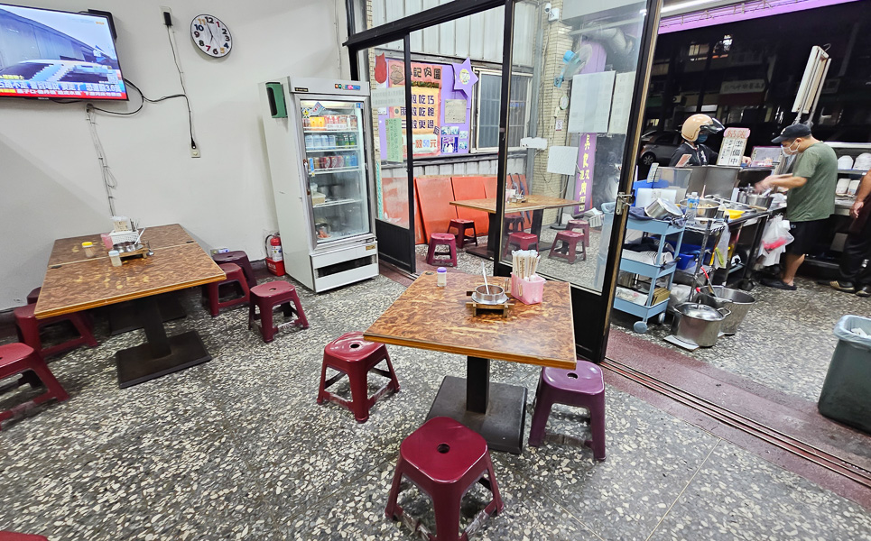 【台中北區】吳記脆皮肉圓|太原路在地老店小吃,香菇肉湯也好吃推薦 - 第2張圖