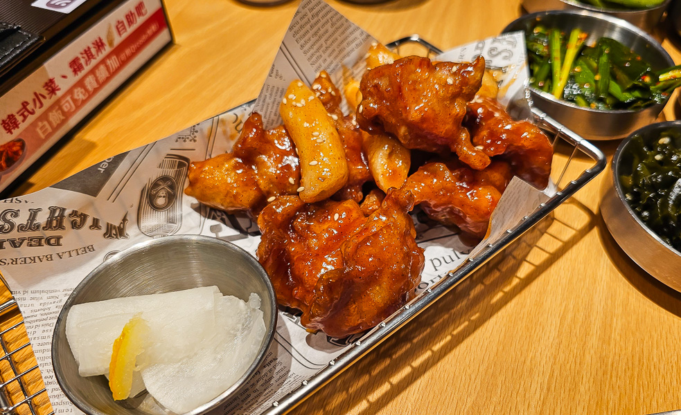 【台北南港】金春喜韓廚Citylink南港店｜南港車站CITYLINK新開幕韓式料理豬肉湯飯，小菜白飯吃到飽相當推薦