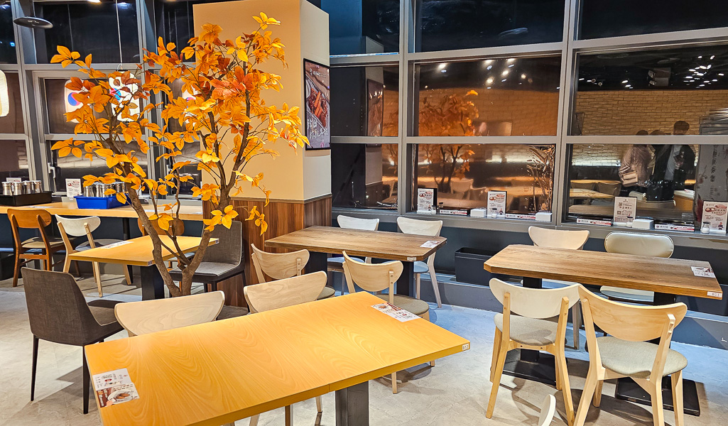 【台北南港】金春喜韓廚Citylink南港店｜南港車站CITYLINK新開幕韓式料理豬肉湯飯，小菜白飯吃到飽相當推薦