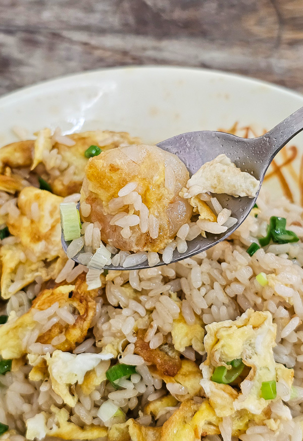 【台中北屯】老向的店|捷運文心崇德站北平商圈人氣美食,炒飯香、蛤蜊湯頭讚,好吃推薦在地美食 - 第8張圖 【台中北屯】老向的店|捷運文心崇德站北平商圈人氣美食,炒飯香、蛤蜊湯頭讚,好吃推薦在地美食