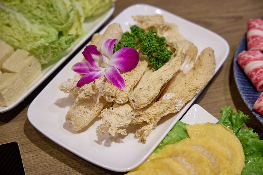 【台北信義】君曜雞湯|新開幕黃金雞湯推薦,限定活動聖誕女郎陪你歡樂用餐,跨年尾牙春酒唱KTV聚餐用餐推薦 - 第47張圖 【台北信義】君曜雞湯|新開幕黃金雞湯推薦,限定活動聖誕女郎陪你歡樂用餐,跨年尾牙春酒唱KTV聚餐用餐推薦