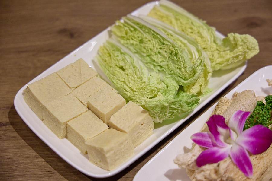 【台北信義】君曜雞湯|新開幕黃金雞湯推薦,限定活動聖誕女郎陪你歡樂用餐,跨年尾牙春酒唱KTV聚餐用餐推薦 - 第57張圖 【台北信義】君曜雞湯|新開幕黃金雞湯推薦,限定活動聖誕女郎陪你歡樂用餐,跨年尾牙春酒唱KTV聚餐用餐推薦